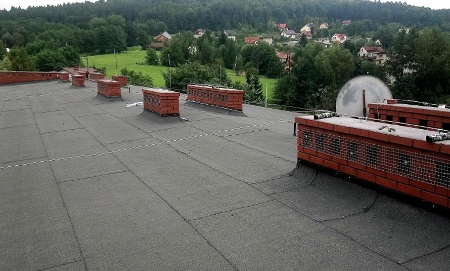Na nowy rok szkolny wielkie remonty dachów w placówkach