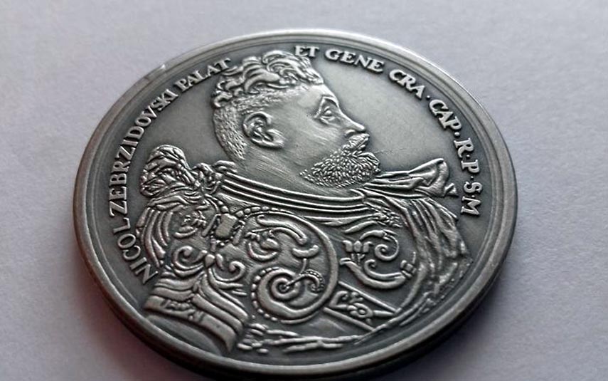 W Kalwarii zaprezentowano medal  z wizerunkiem Mikołaja Zebrzydowskiego 