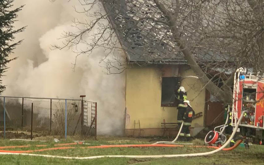 Pożar w domu w Stryszowie. Dwie osoby poniosły śmierć