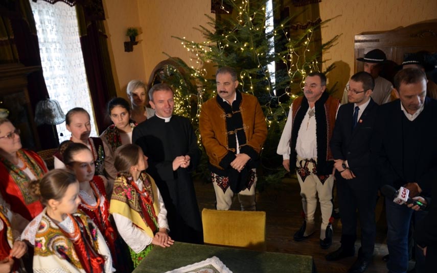 Po raz trzeci do papieskiego muzeum przyjechała choinka z Podhala