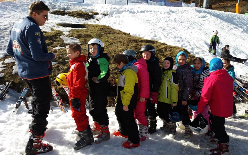 Ponad 150 dzieci z Wieprza nauczyło się jazdy na nartach