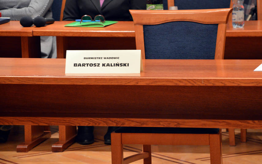 Burmistrz Kaliński nie znalazł 93 milionów poprzednika. Klinowski wydał oświadczenie