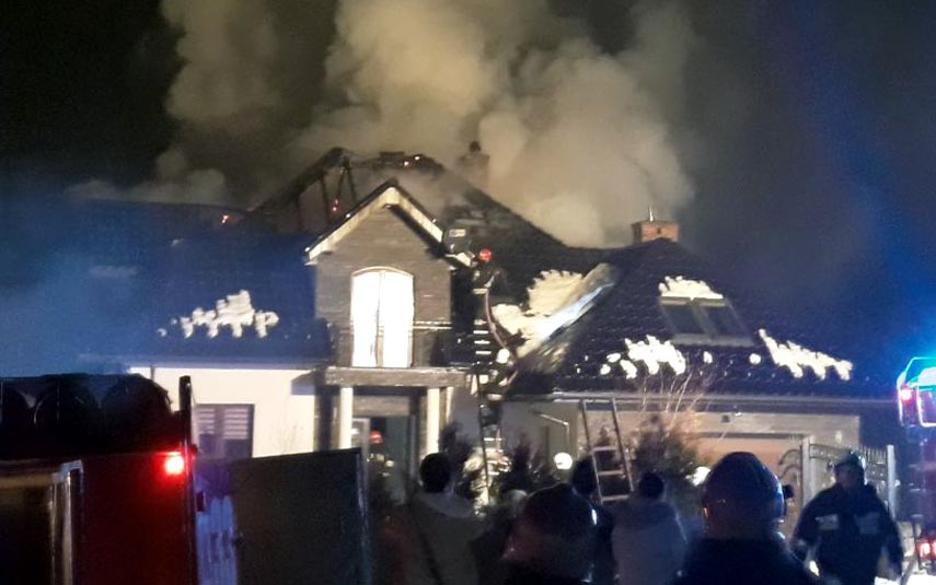 Pożar w Sułkowicach. Spłonęło poddasze domu