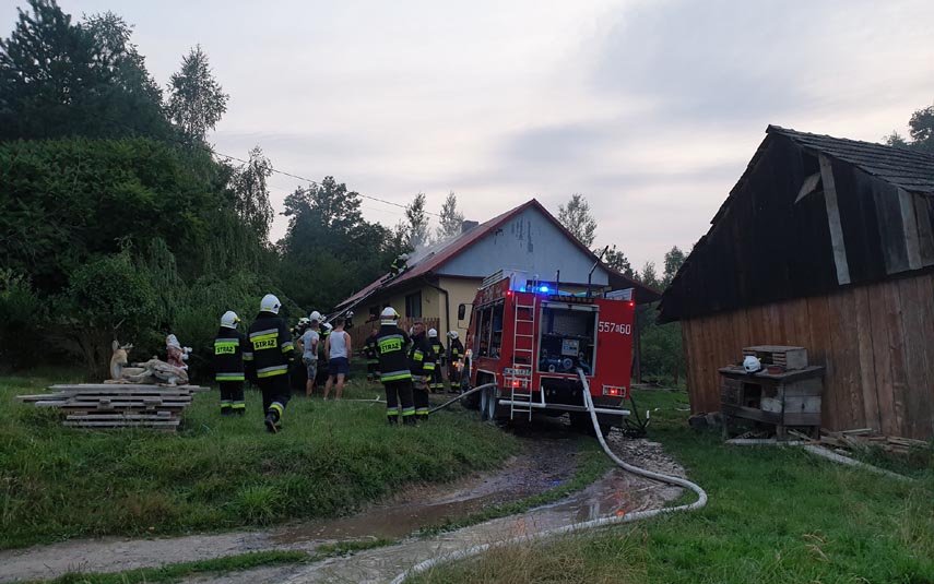 Dwa groźne pożary domów w Spytkowicach i Podolanach