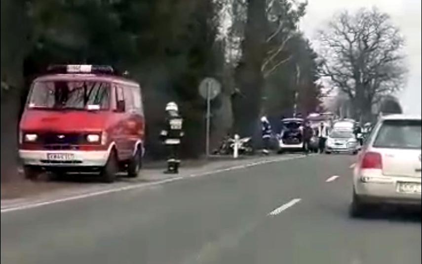 Poszkodowany motorowerzysta w zderzeniu na krajówce w Jaroszowicach
