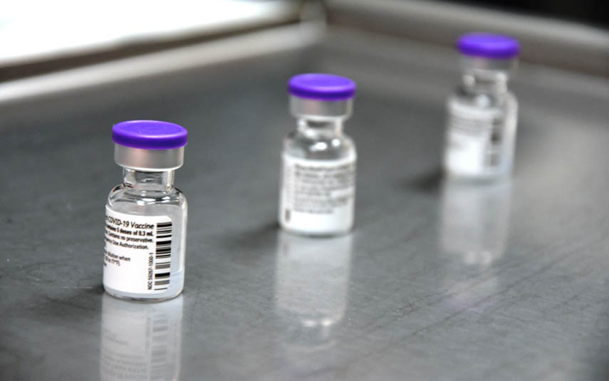 Ruszyły gminne infolinie w sprawie dowozu do punktów szczepień przeciw Covid-19
