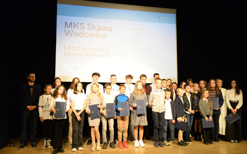 Młodzi sportowcy z gminy Wadowice nagrodzeni za osiągnięcia