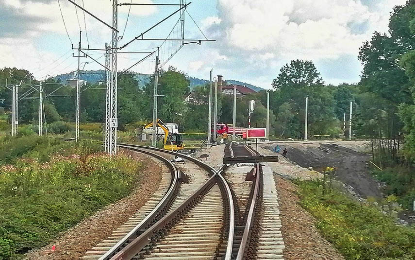 Łącznica kolejowa w Kalwarii rośnie w oczach