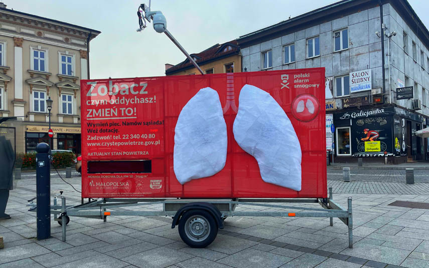Sztuczne płuca stanęły na rynku w Wadowicach. Zbadają jakość powietrza w mieście