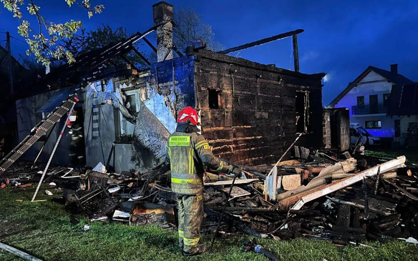 W Kozińcu w pożarze doszczętnie spłonął dom. Ruszyła zbiórka na odbudowę