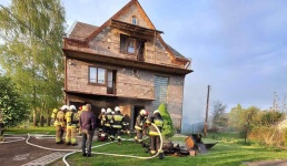 Pożar domu, ewakuowano mieszkańców